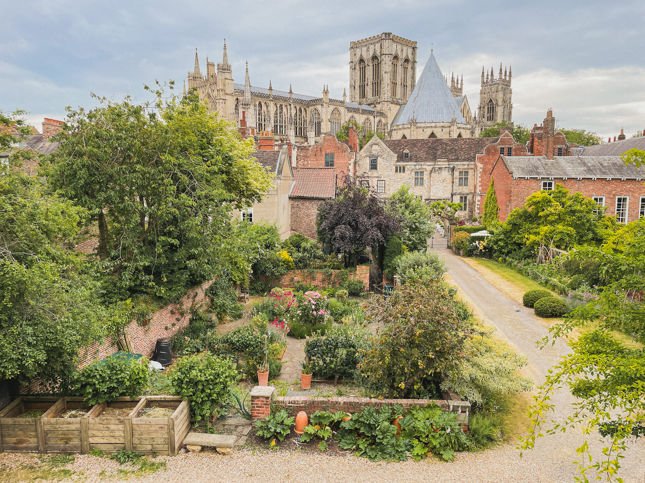 The York Minster with a garden in front, as seen from the York City Walls